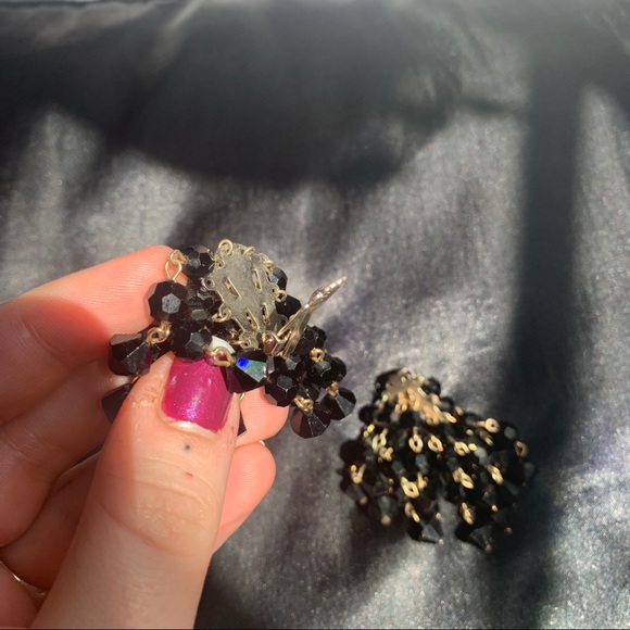 Vintage Clip On Earrings - Picture 3 of 3